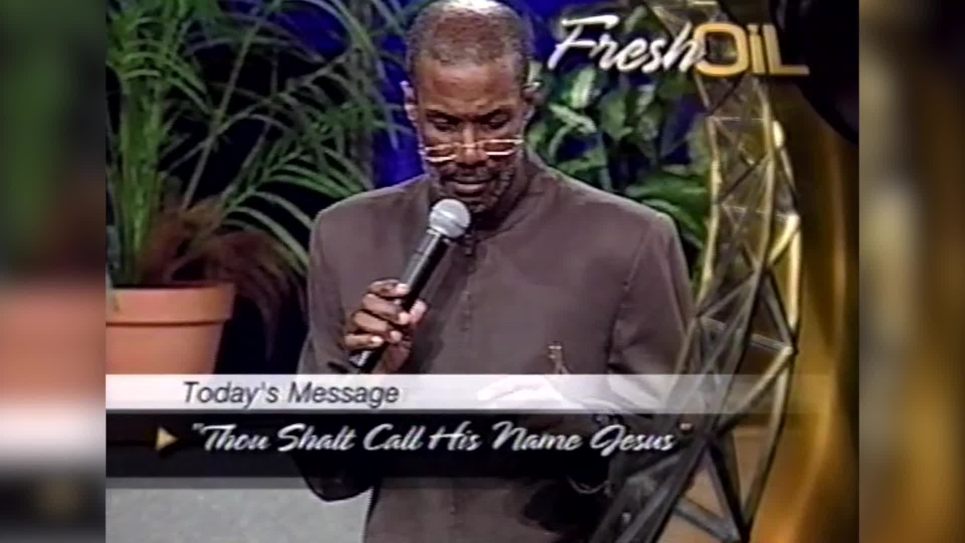 Noel Jones - Thou Shall Call His Name Jesus